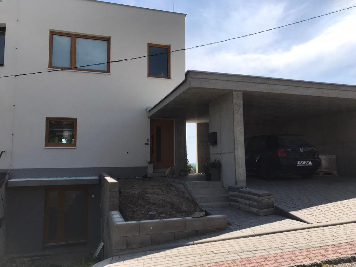 Soukromy Pokoj S Kuchyni A Koupelnou V Radovce نوفي ميستو نا مورافي المظهر الخارجي الصورة